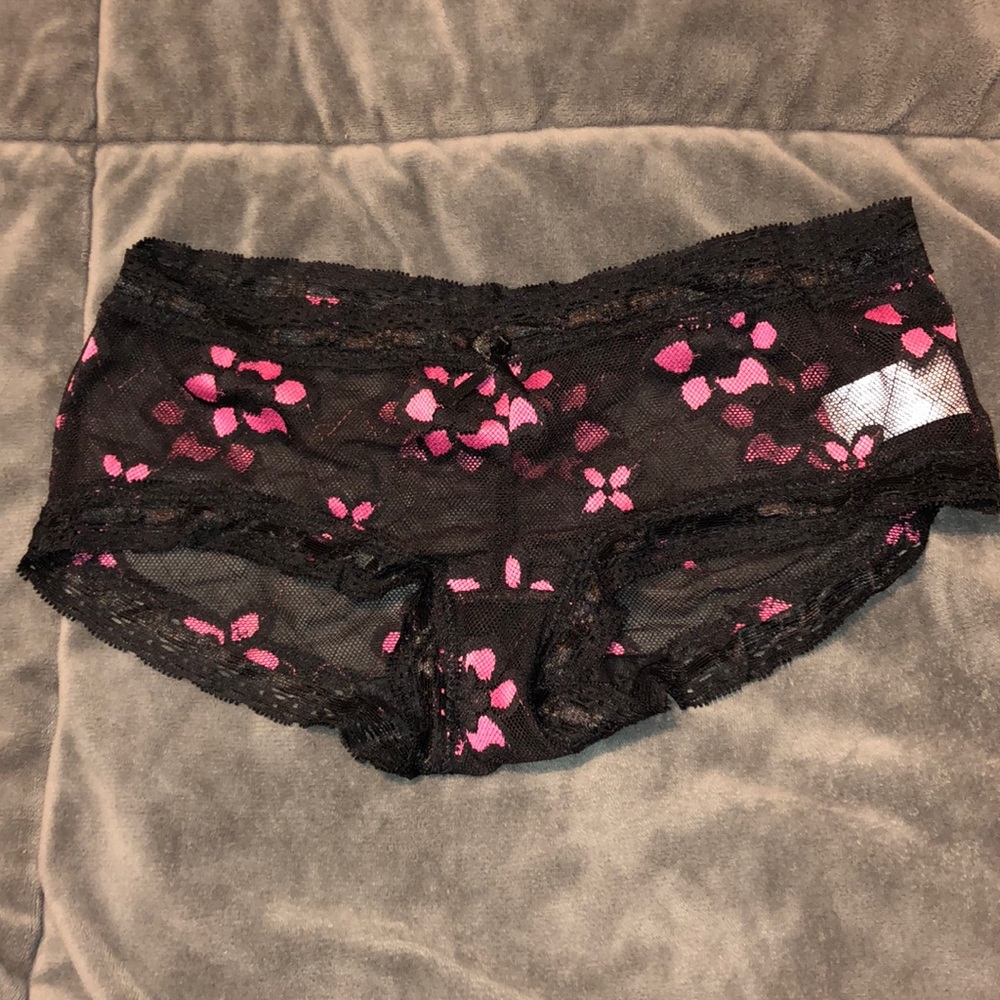 Black and pink Undie